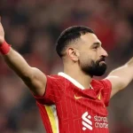 卡拉格不得不接受天空体育的采访，这是内维尔在电视上拍摄的-世界杯足球-世界杯赛事-足球策略网